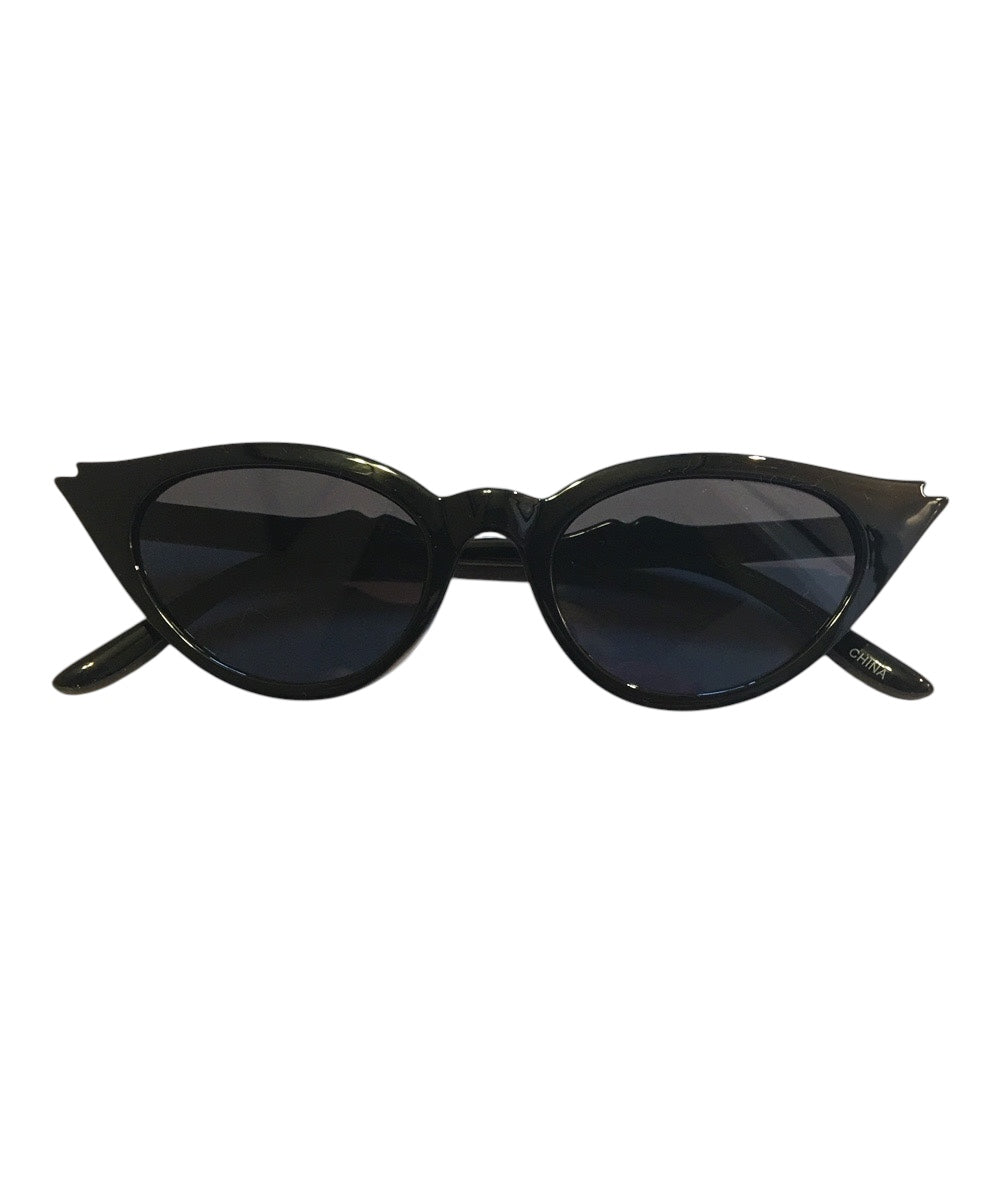 Wing Tip Classic Black Cat Eye Sunglasses