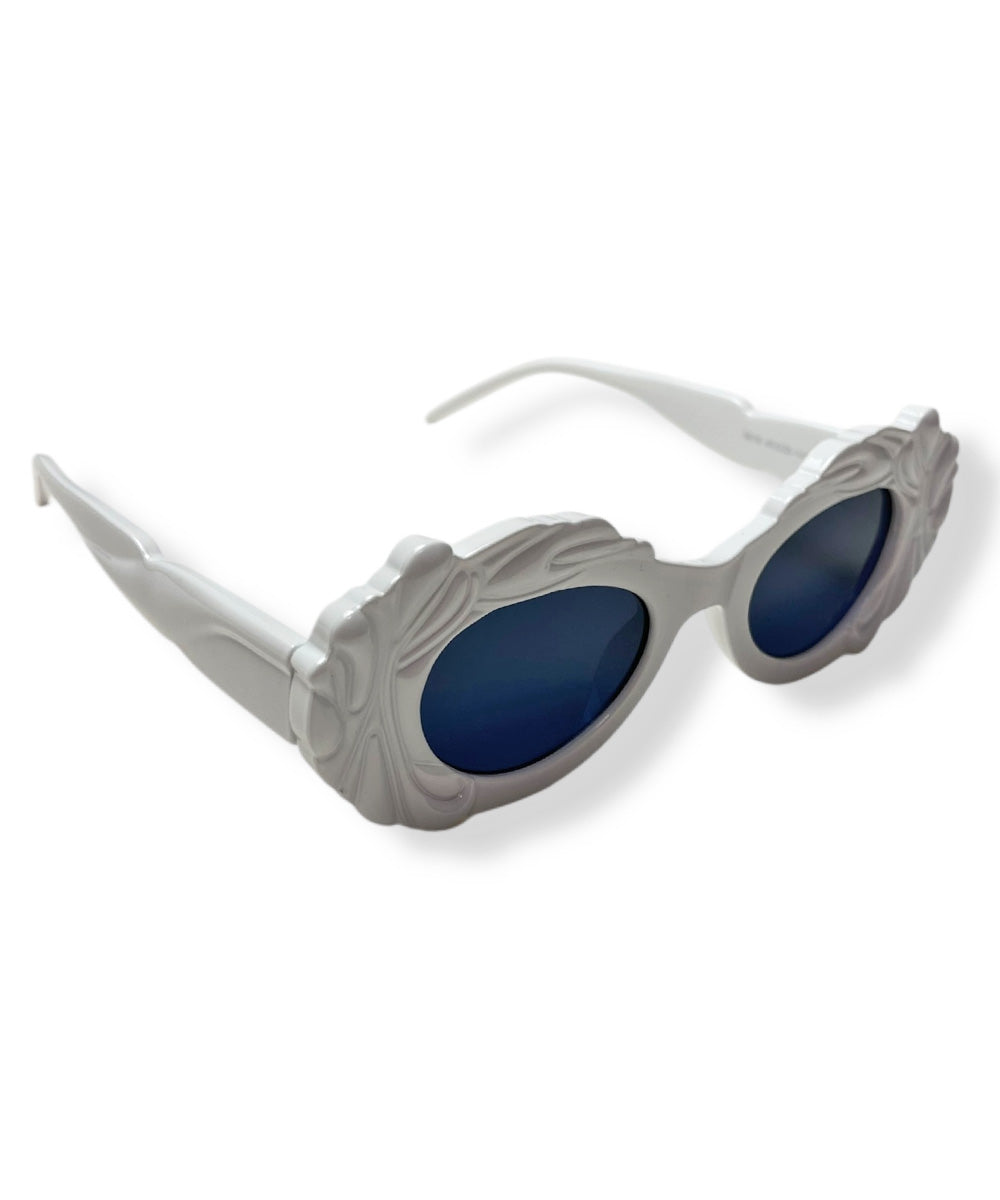 White Pretty in Paris Oval Retro Sunglasses