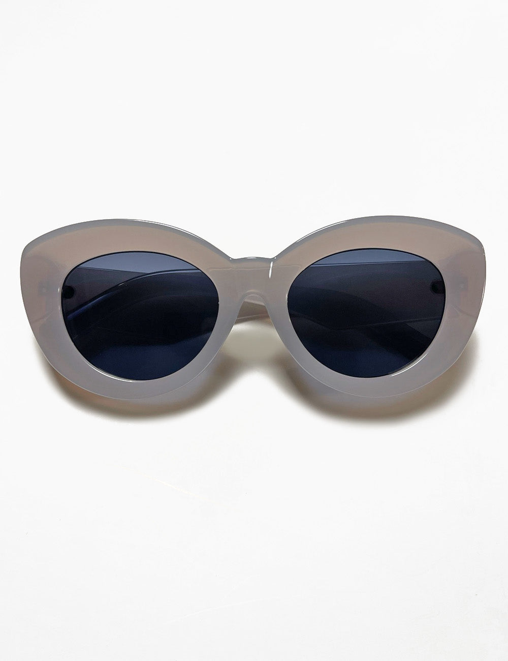 Soft Grey Retro Thick Frame Rounded Cat Eye Sunglasses