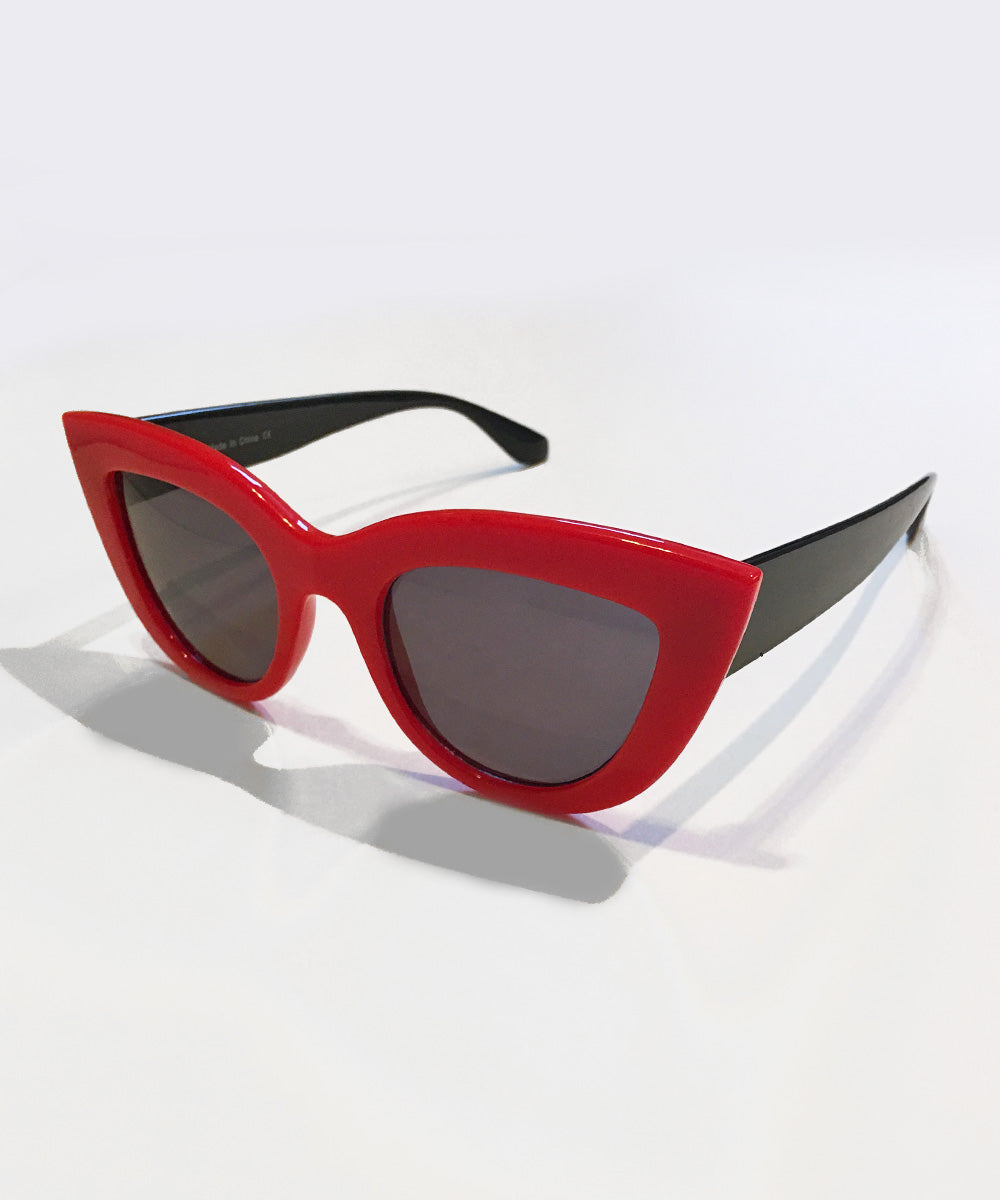 Red & Black 1950s Thick Retro Sunglasses