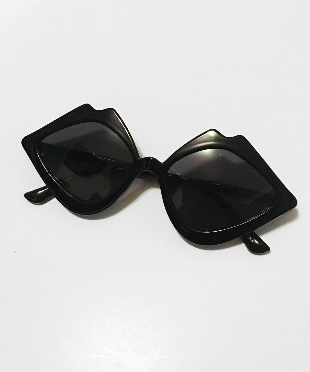 Black Kiss Kiss Retro Sunglasses