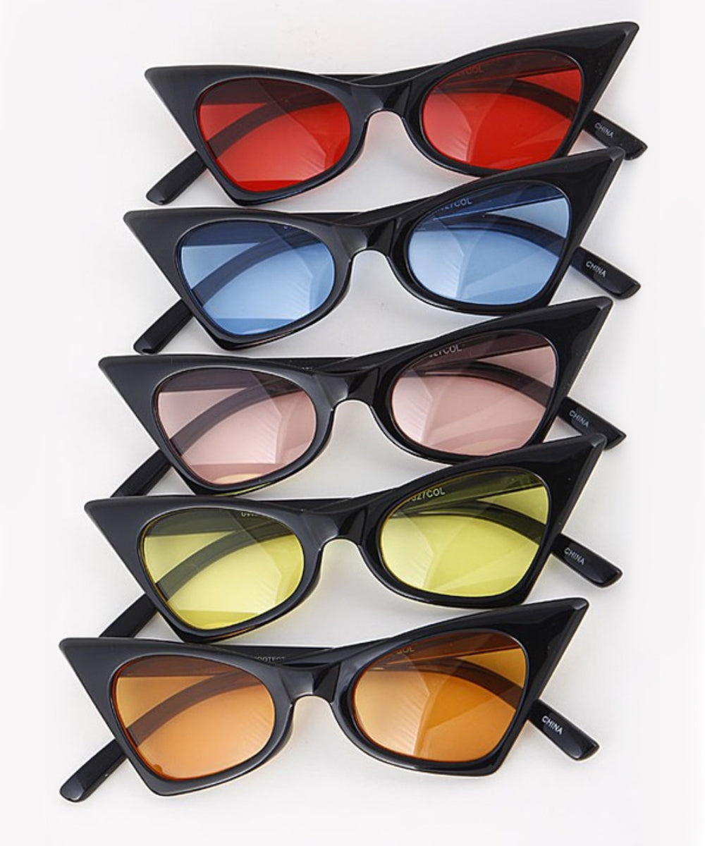 Retro Pointed Black Cat Eye Sunglasses With Colored Lenses