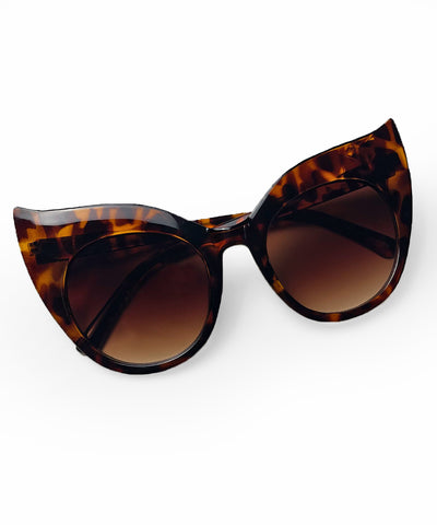 Tortoise Brown Oversized Wing Tip Cat Eye Sunglasses