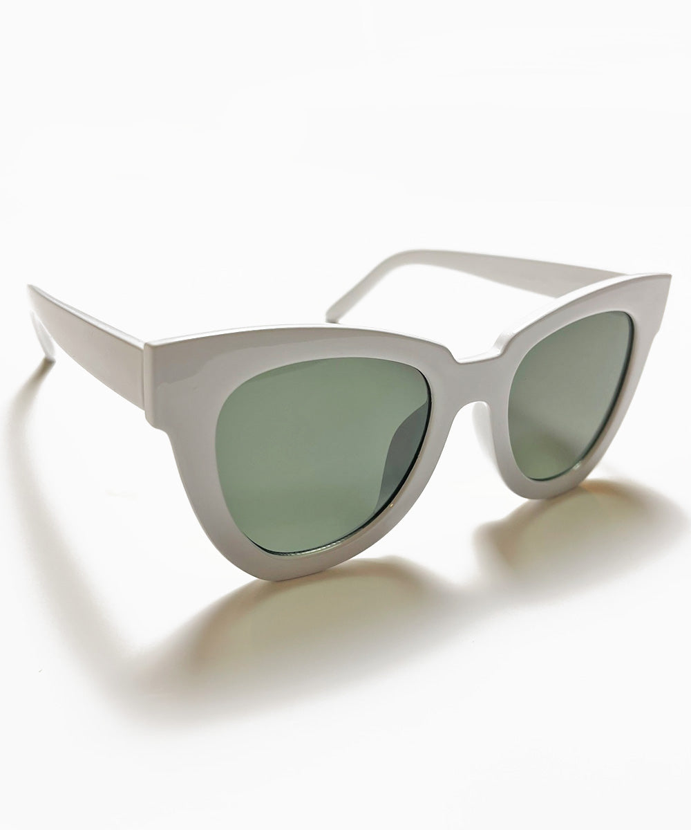 1960s Inspired Oversized Solid White Sunglasses