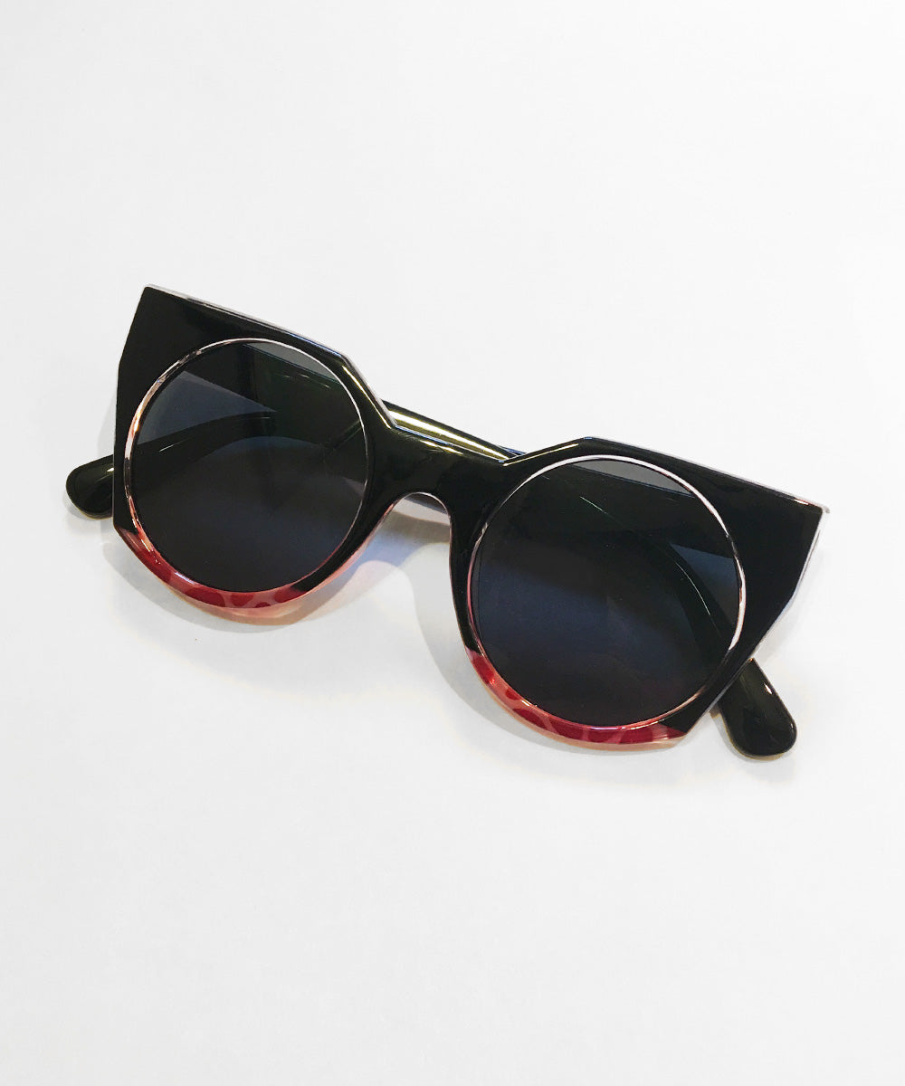 Black Berry 1960s Geometric Unique Retro Sunglasses