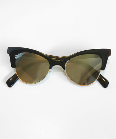 1950s Inspired Black Betty Cat Eye Horn Rimmed Retro Sunglasses
