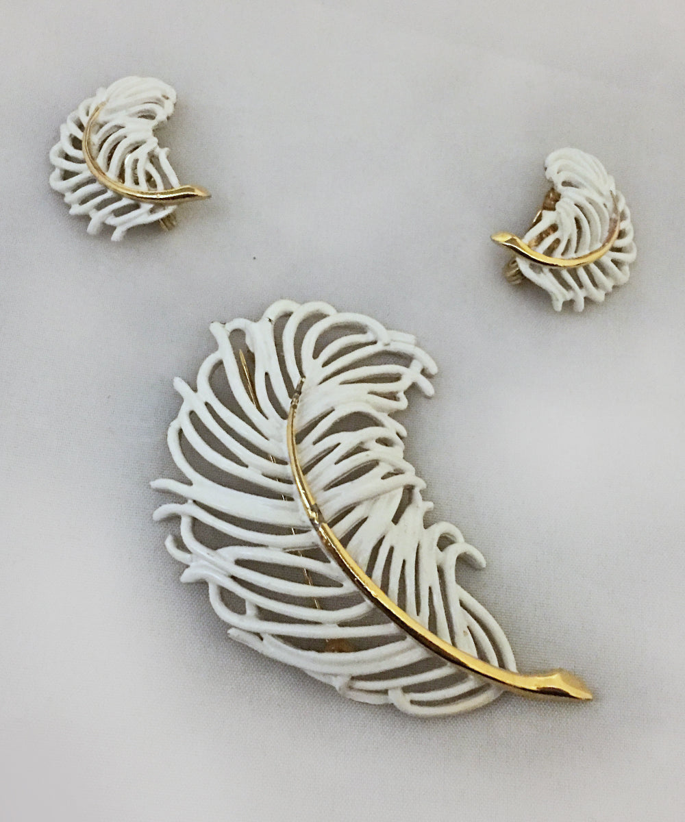 Authentic Vintage Monet White & Gold Feather Brooch & Earring Set