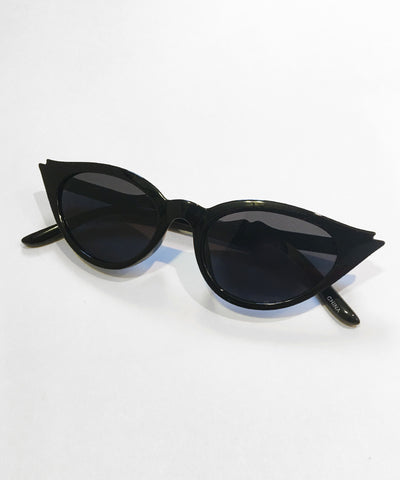 Wing Tip Classic Black Cat Eye Sunglasses